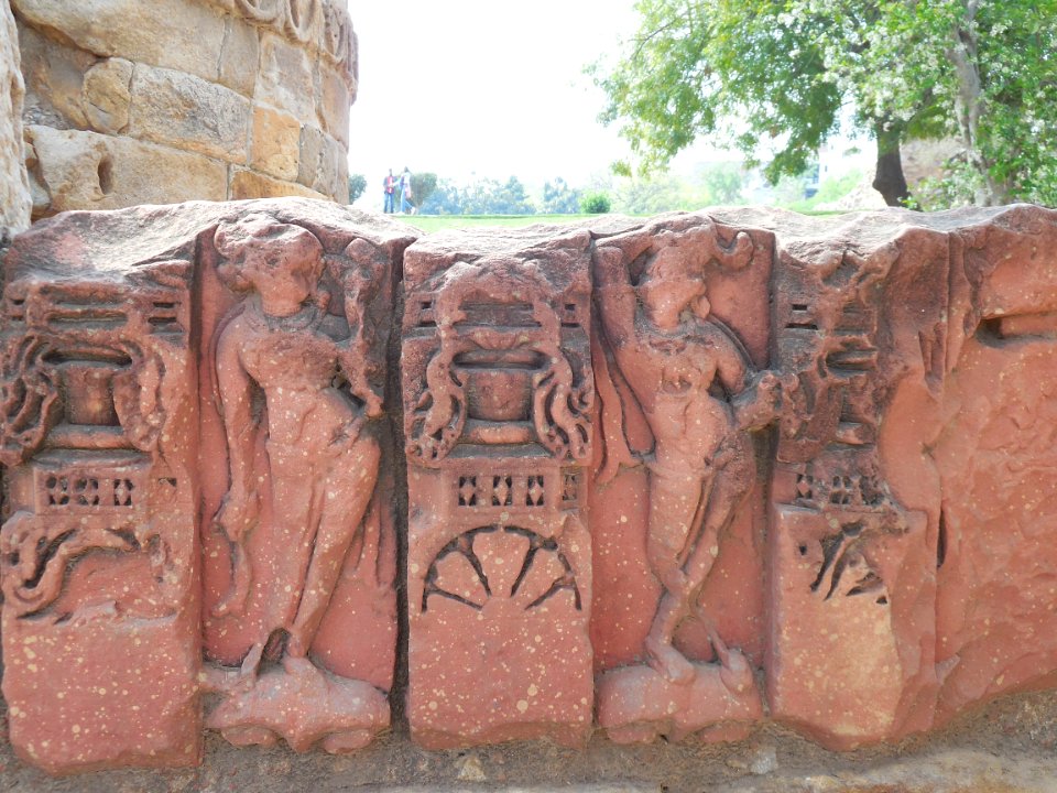 Dhruva Stambha Hindu temples Delhi