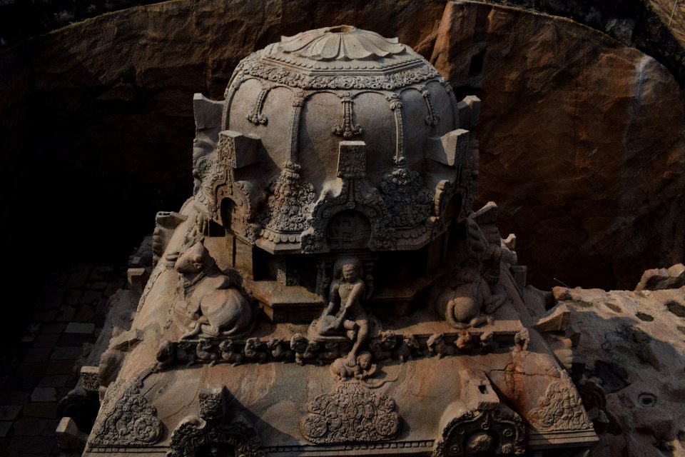 Kalugumalai Vettuvan Koil