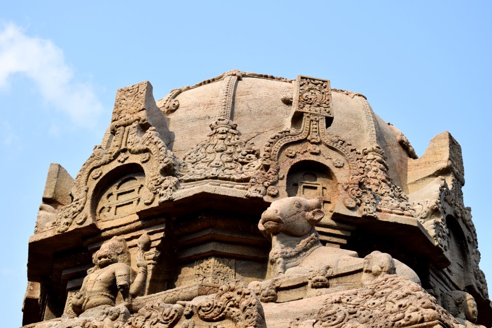 Kalugumalai Vettuvan Koil