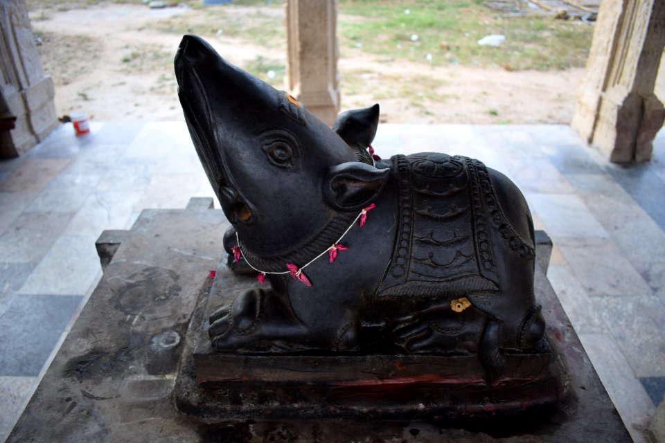 Manimoorthiswara Uchishta Ganapaty temple Tirunelveli