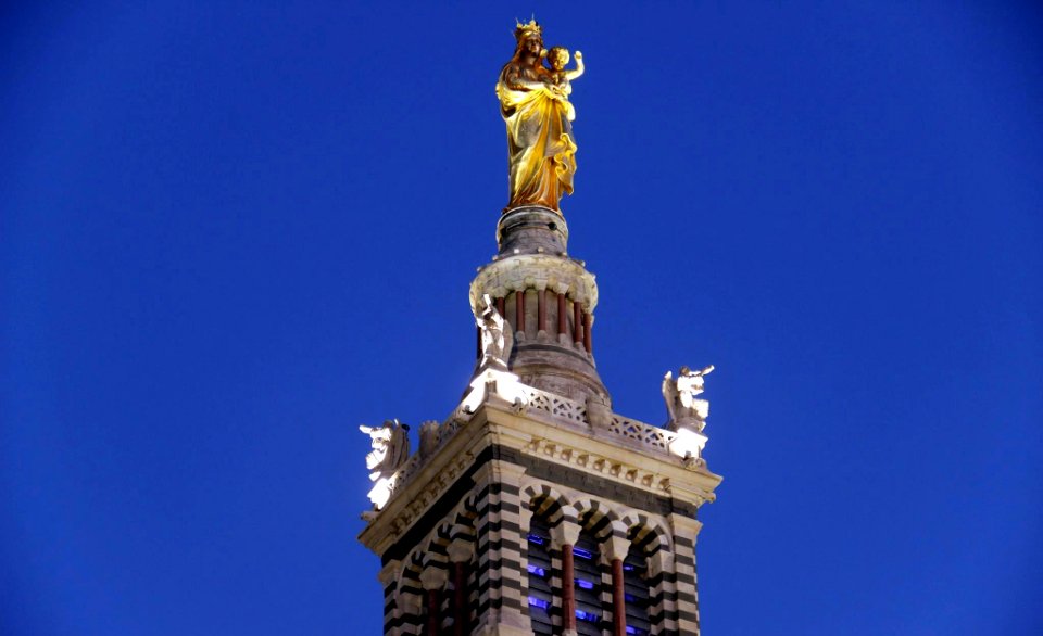 Notre Dame De La Garde - Statue