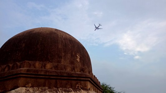 Sultangarhi tomb photo