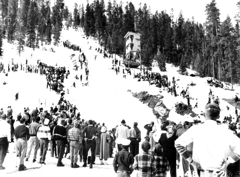 19560325-FS-Arapaho-KGB-481552