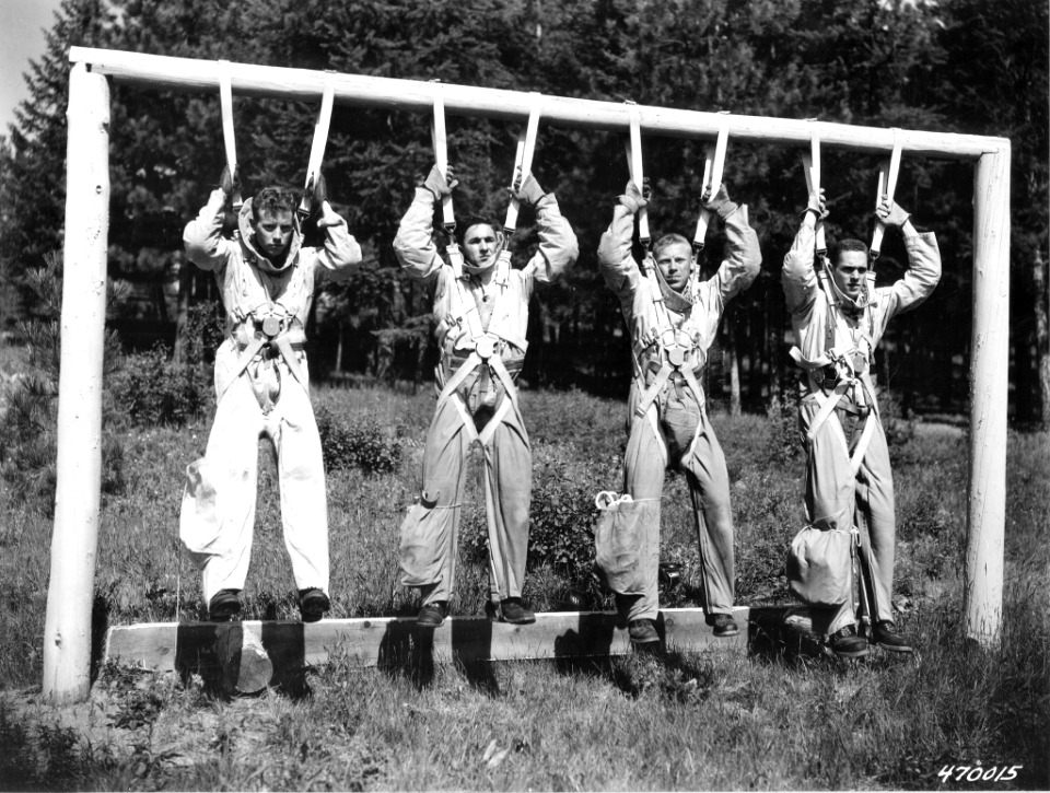 195206XX-FS-Lolo-WES-470015
