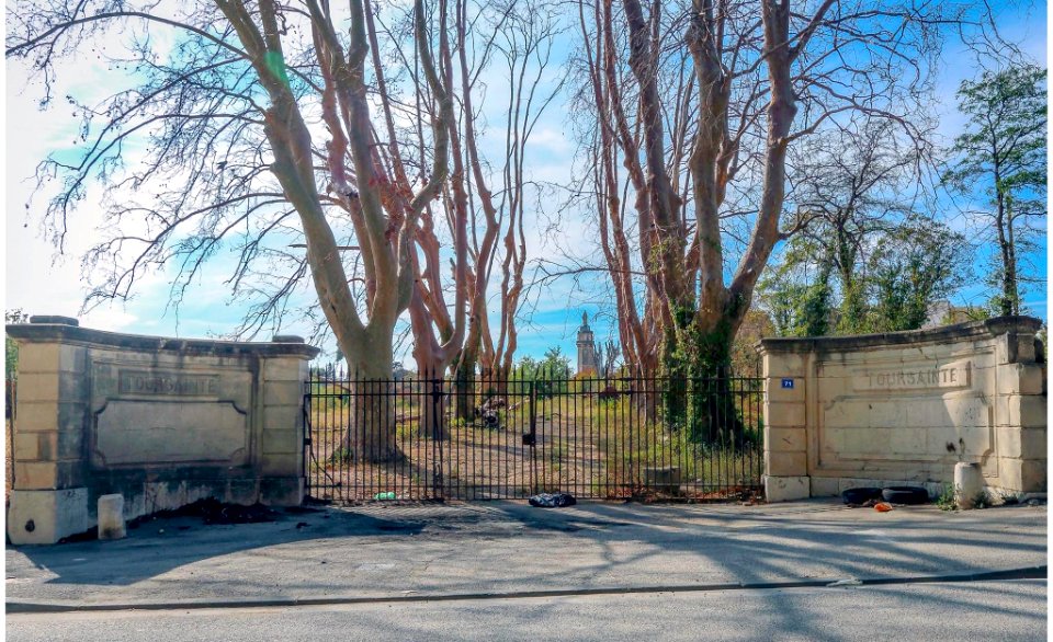 Domaine De La Tour Sainte (1854)