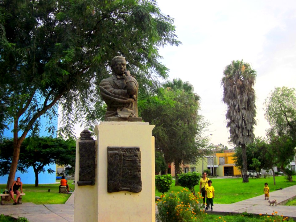 Parque «Abraham Valdelomar»