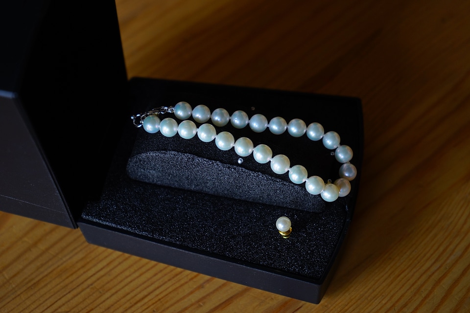 Earring beads pearl necklace