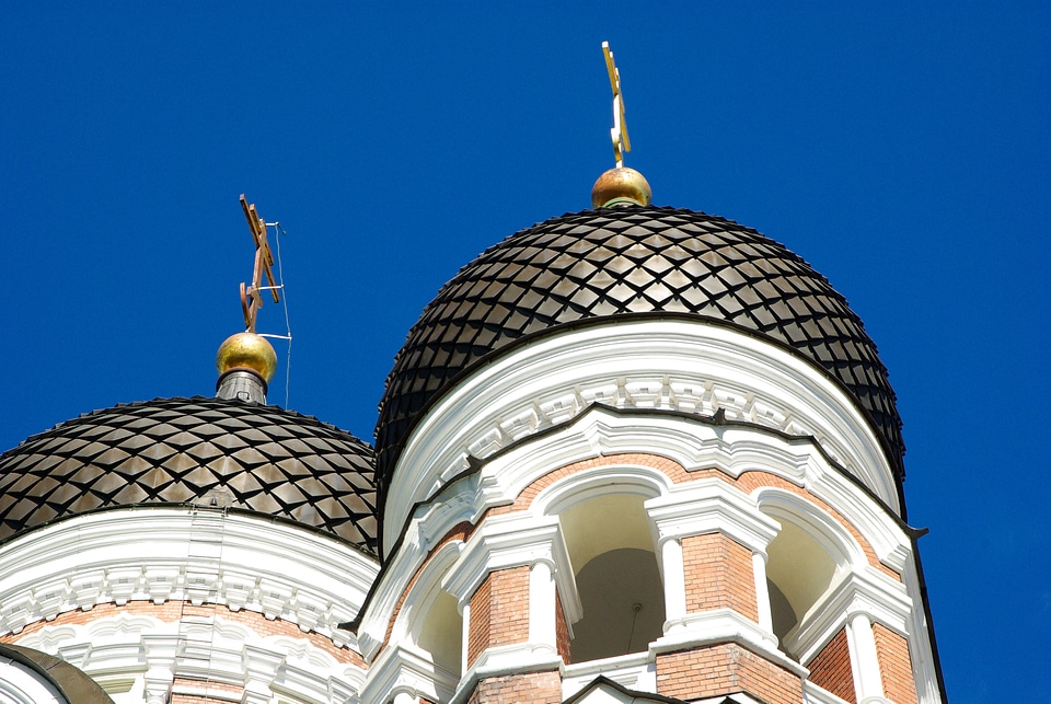Tallinn orthodox church cupolas