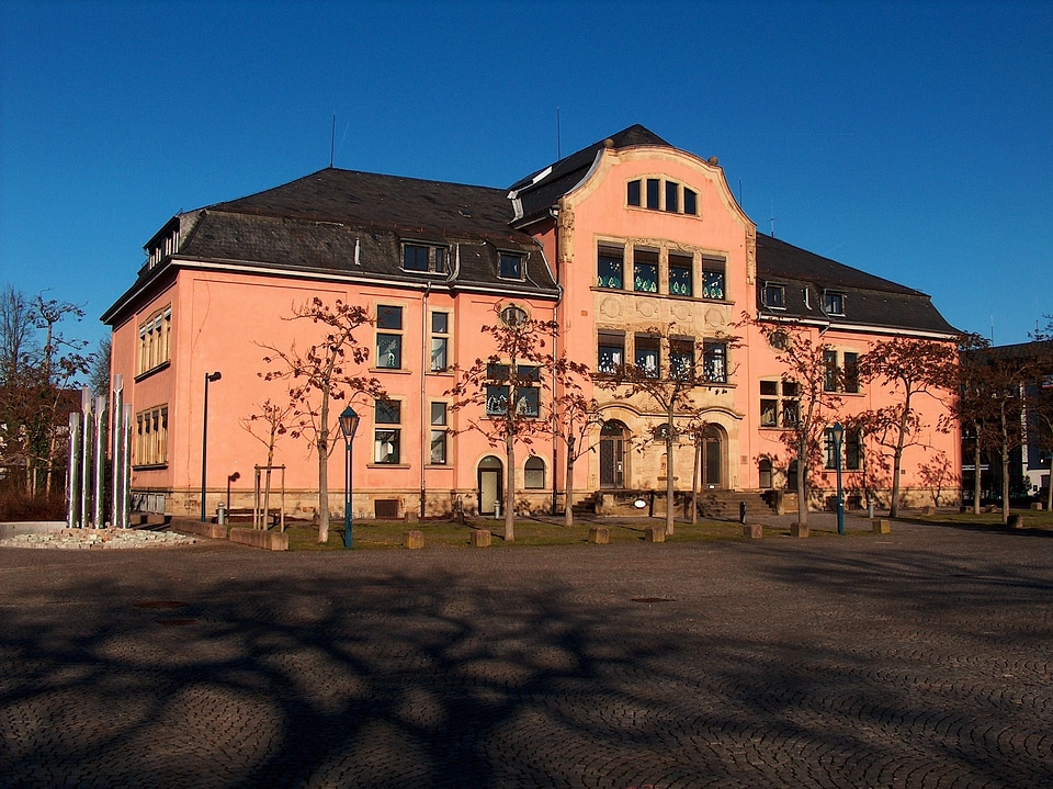 House hockenheim education