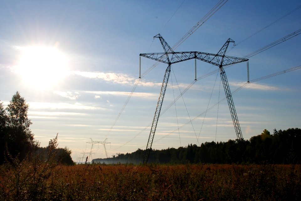 electric  power  line 750kv