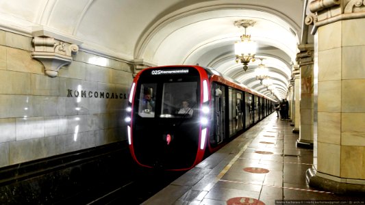 new  metro train 81-775/776/777 moscow 2020  on the komsomolsckaya