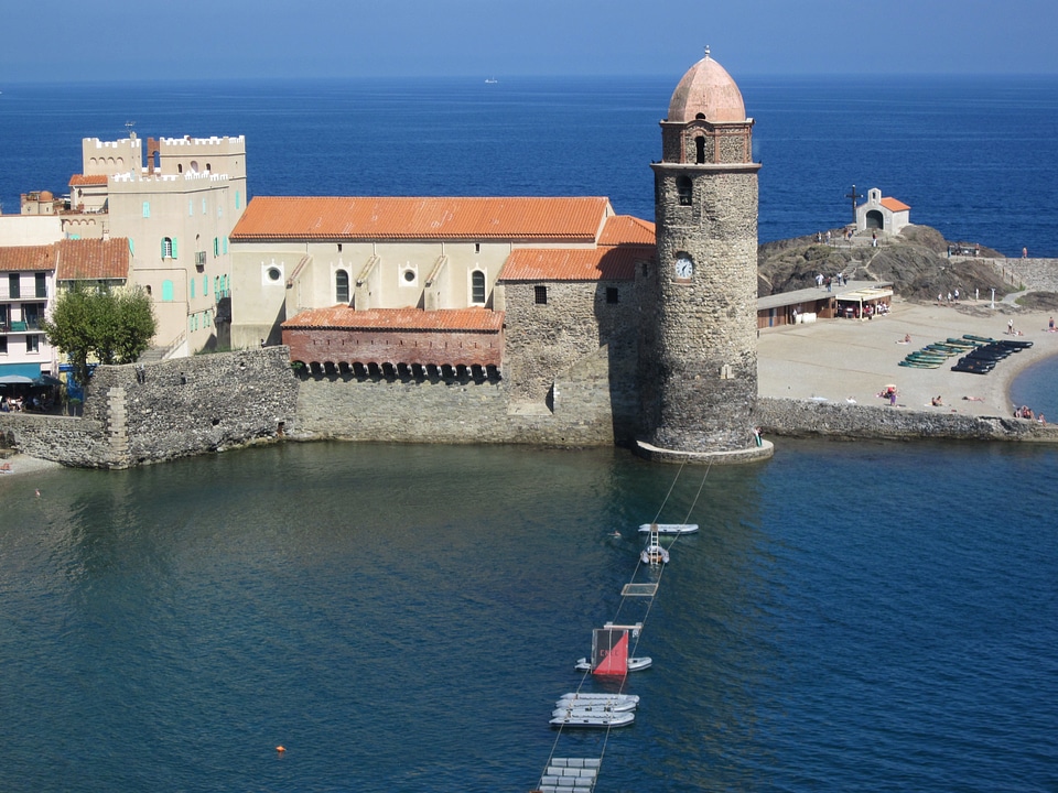 Church harbour pyrénées-orientales photo