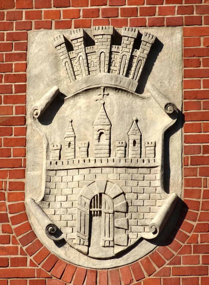 Symbol emblem relief
