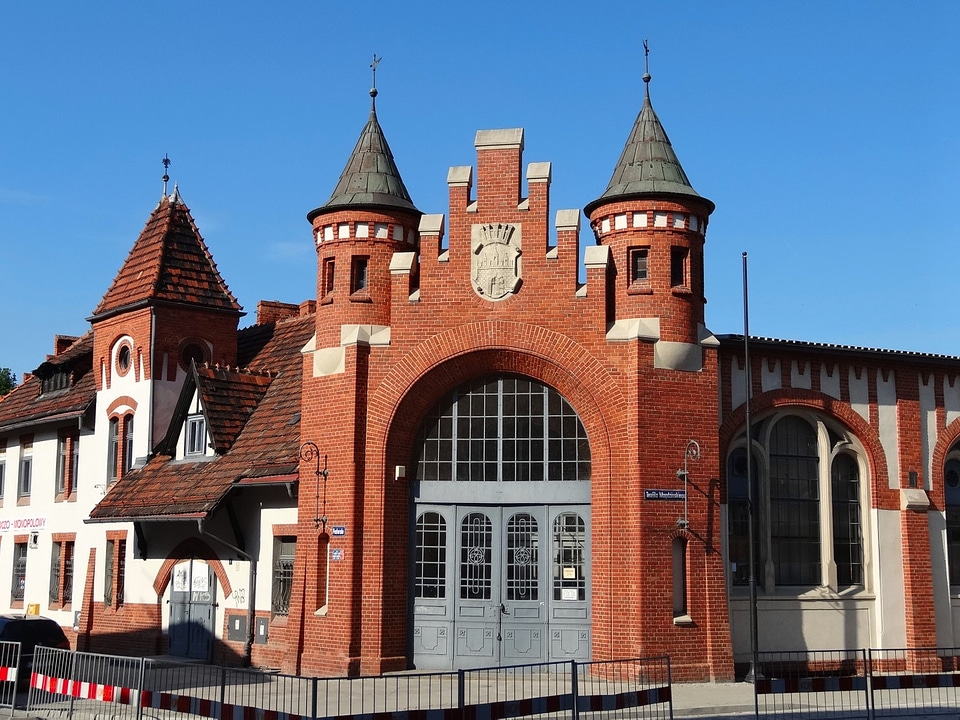 Historic portal gate