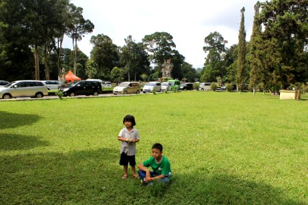 Deta & Kenzie ( Kebun Raya Bedugul )