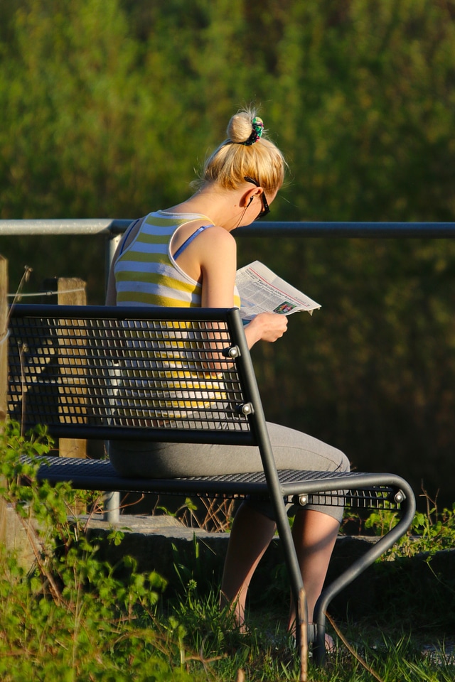Reading a newspaper rest concentration