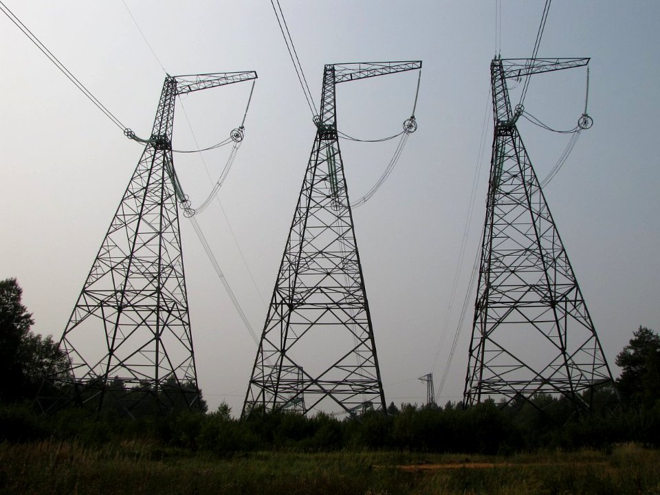 electricity transmission line 750kv