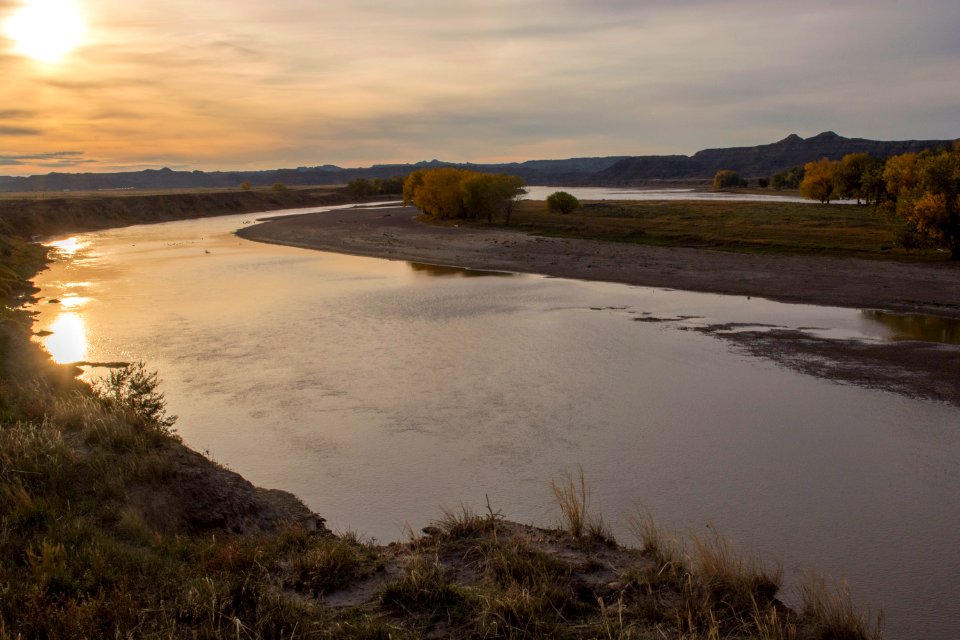 Yellowstone River Badlands FAS 06