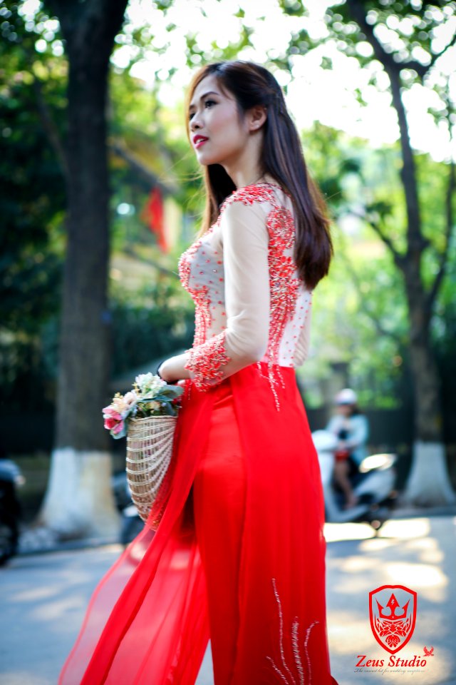 Áo dài cầu Long Biên zeus studio