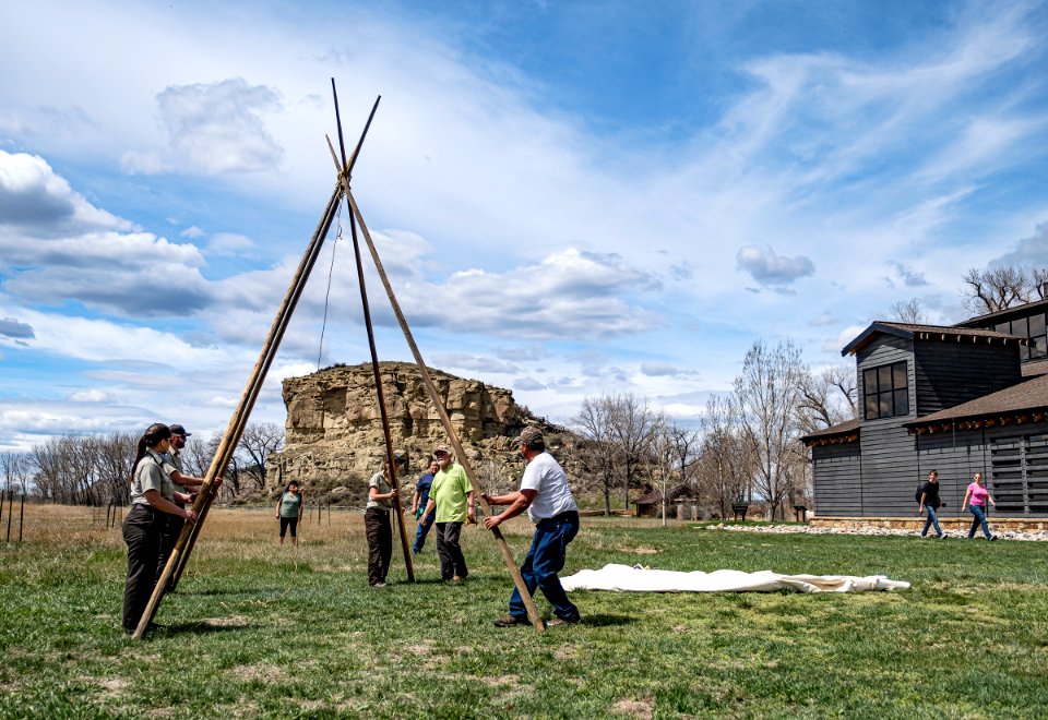 Pretty Shield Foundation Teepee Build