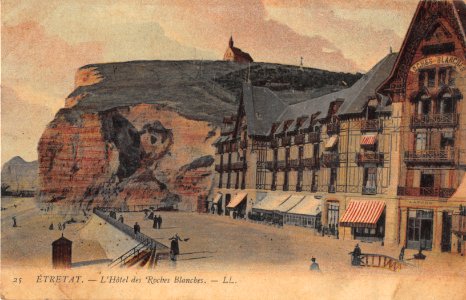 25 ETRETAT - L'HOTEL DES ROCHES BLANCES