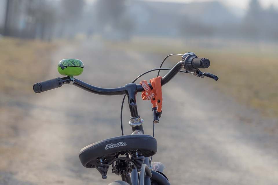 Parking cycling mountain bike