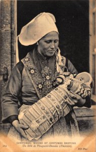 262 UN BEBE DE PLOUGASTEL-DAOULAS