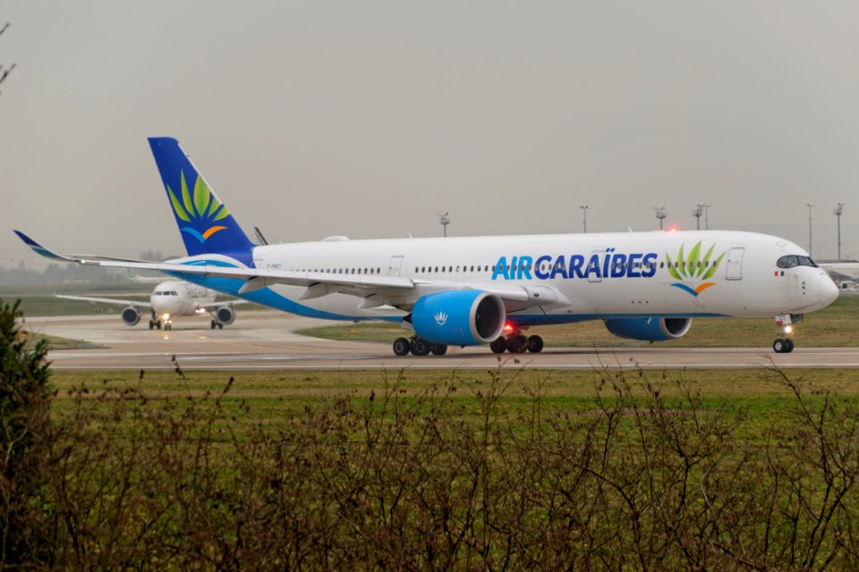 F-HNET - Airbus A350-941 - Air Caraibes photo