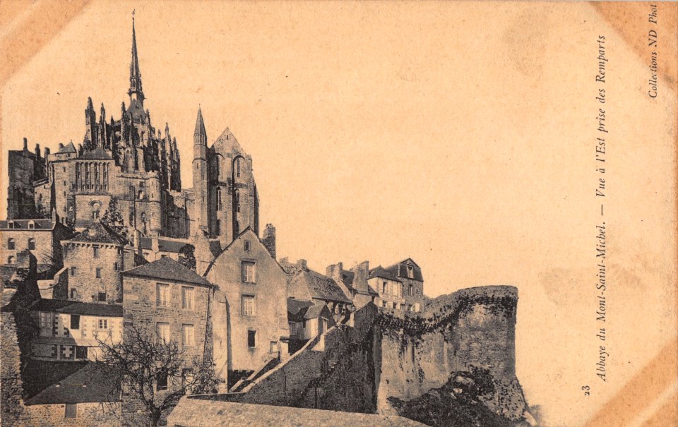 23  VUE A L'EST PRISE DES REMPARTS