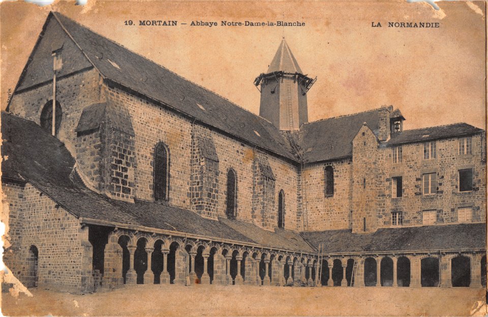 19 MORTAIN ABBAYE NOTRE-BAME-LA-BLANCE