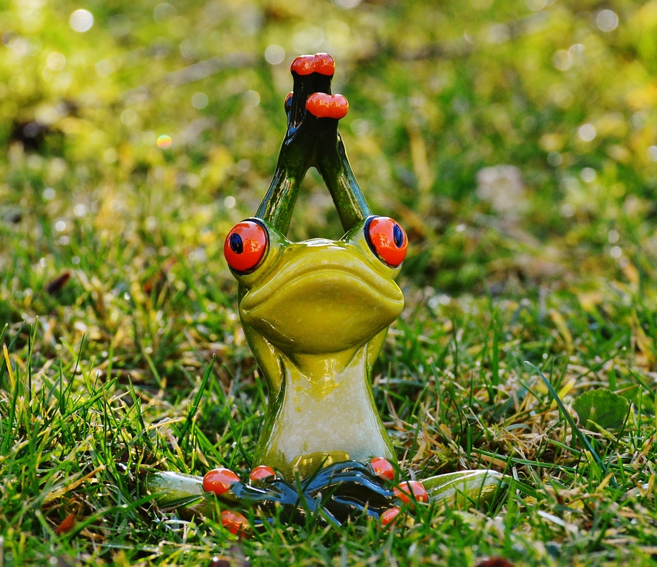 Figure animal green