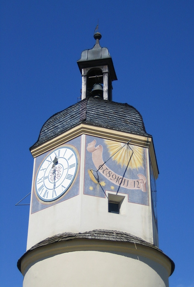 Sundial clock castle