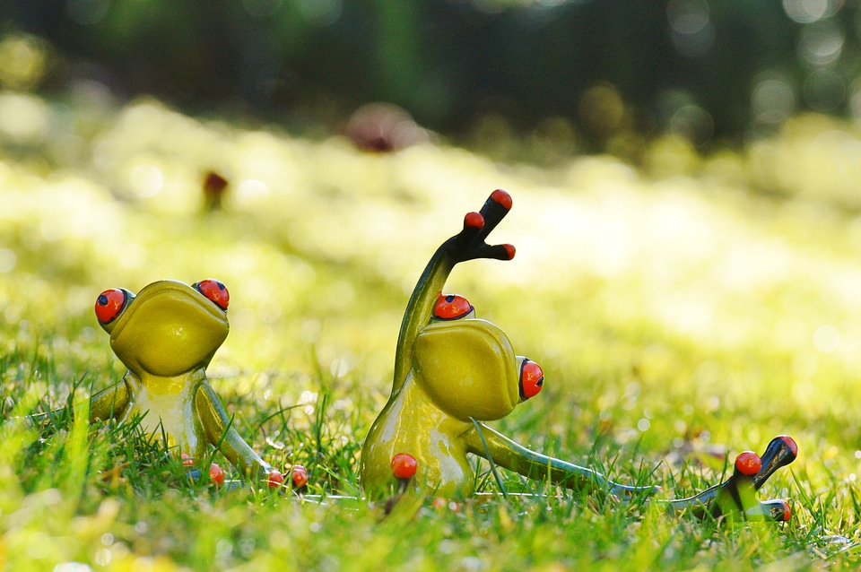 Figure animal green