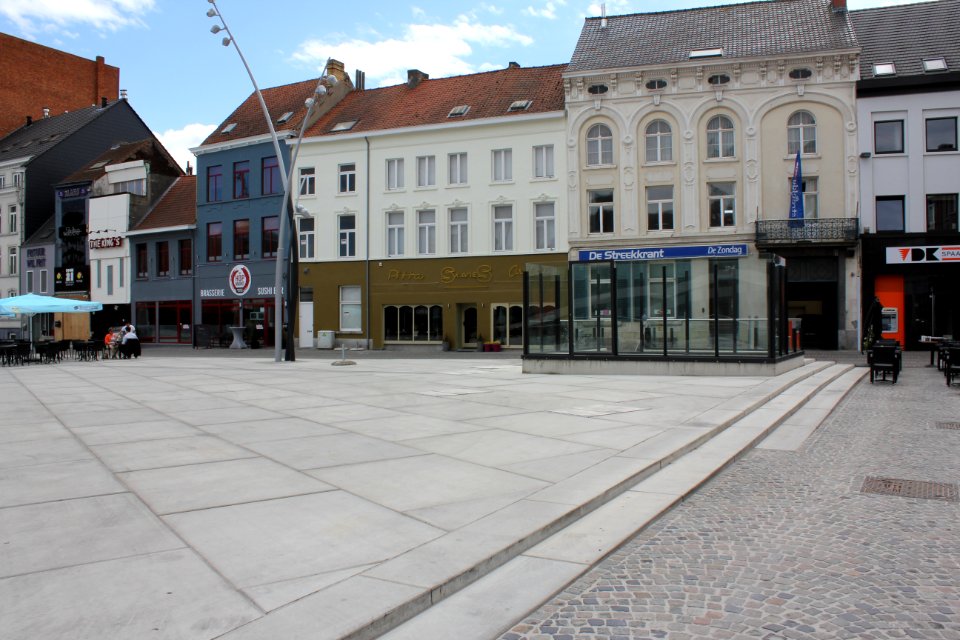 Eurodal op de Hopmarkt in Aalst