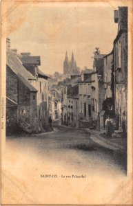 SAINT-LO. - LA RUE FALOURDEL