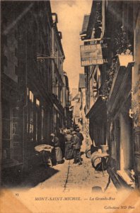 27 LE GRANDE-RUE