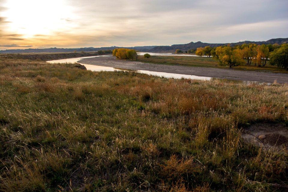 Yellowstone River Badlands FAS 09