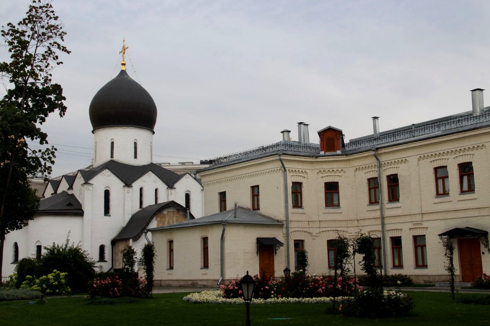 Марфо-Мариинская обитель.  Church of the Intercession of the Theotokos (Marfo-Mariinsky Convent, Moscow)