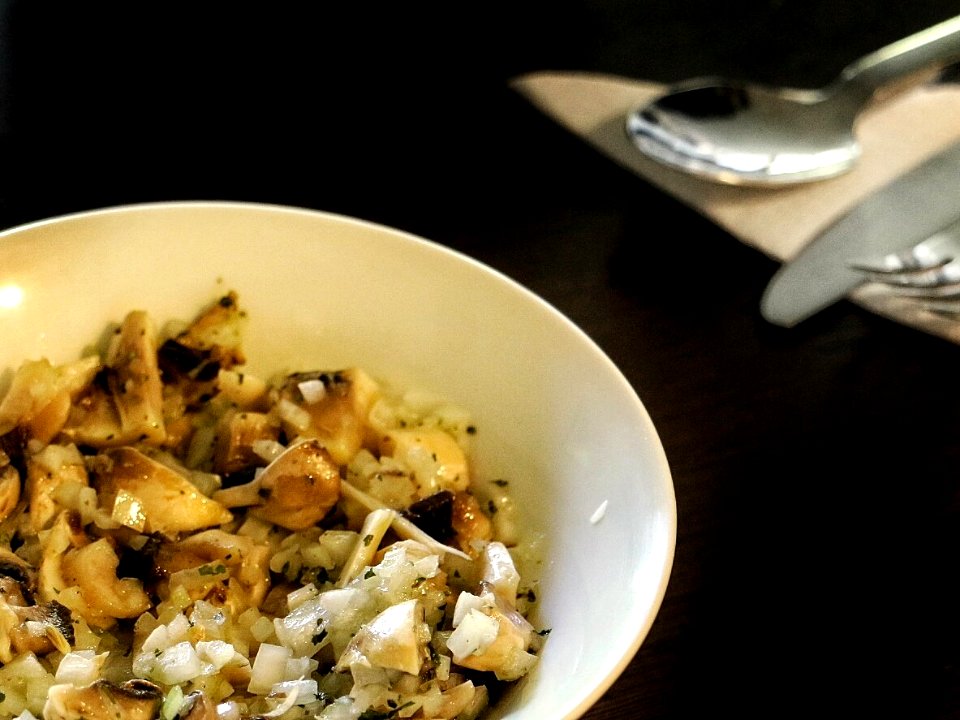 Ensalada de Champiñón con cebolla