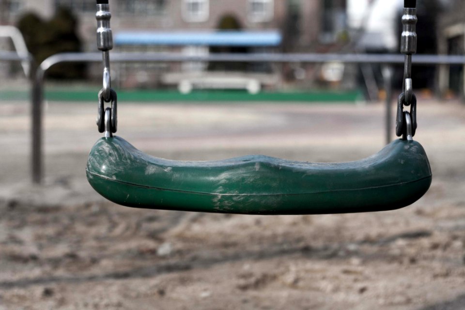 놀이터 그네 놀이기구 Swing Playground