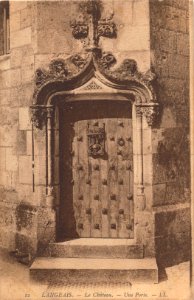 12 LE CHATEAU - UNE PORTE