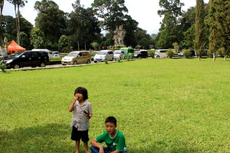 Deta & Kenzie ( Kebun Raya Bedugul )