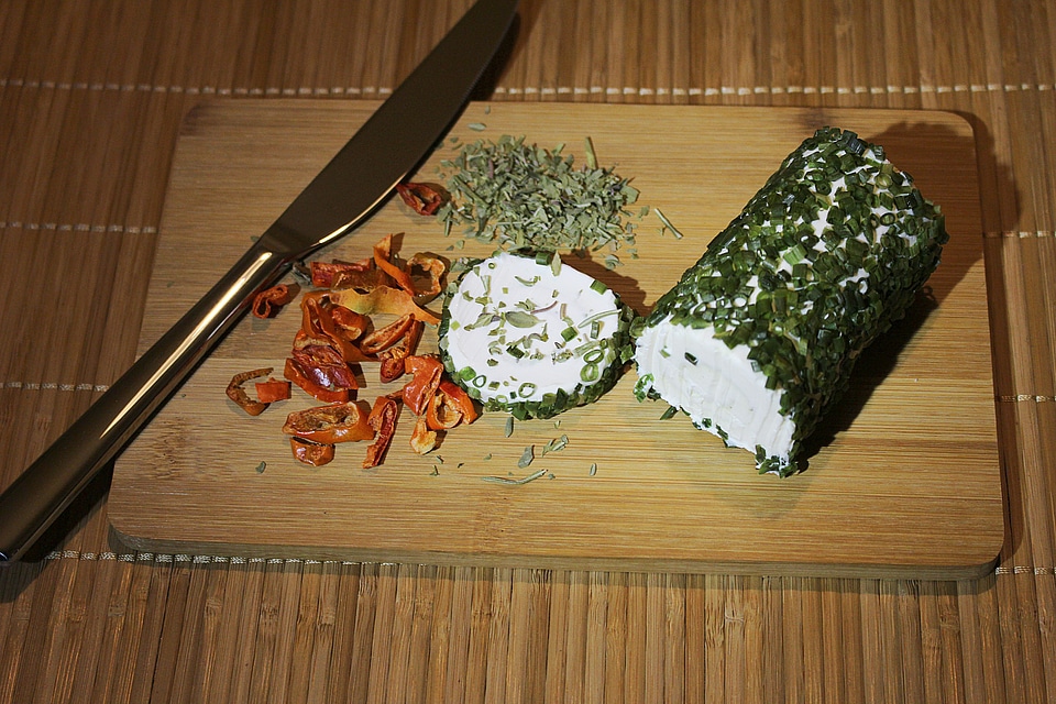 Goat cheese cream cheese cheese preparation