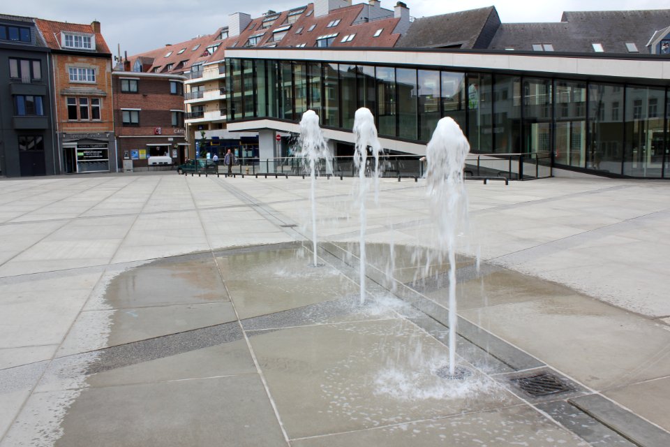 Eurodal op de Hopmarkt in Aalst