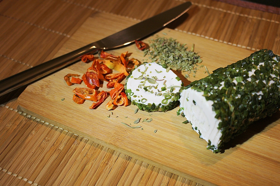Goat cheese cream cheese cheese preparation