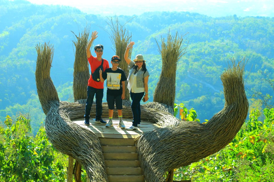 Tangan Pancawara, Hutan Pinus Pengger, Yogyakarta #liburansekolah