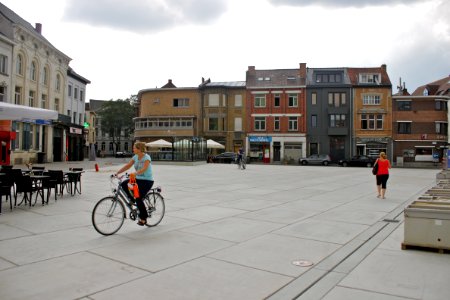 Eurodal op de Hopmarkt in Aalst