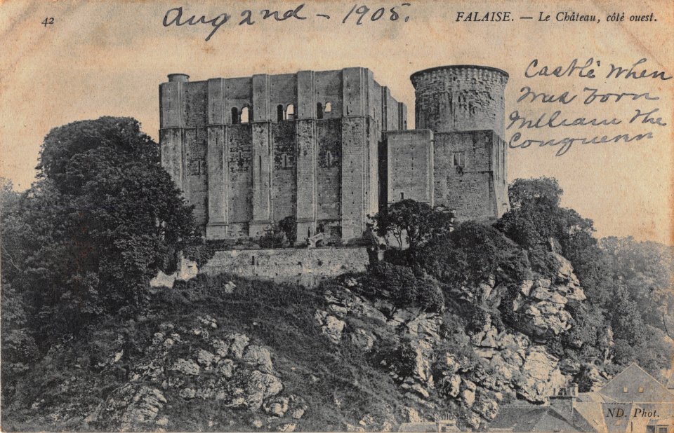 42 FALAISE - LE CHATEAU, COTE OUEST