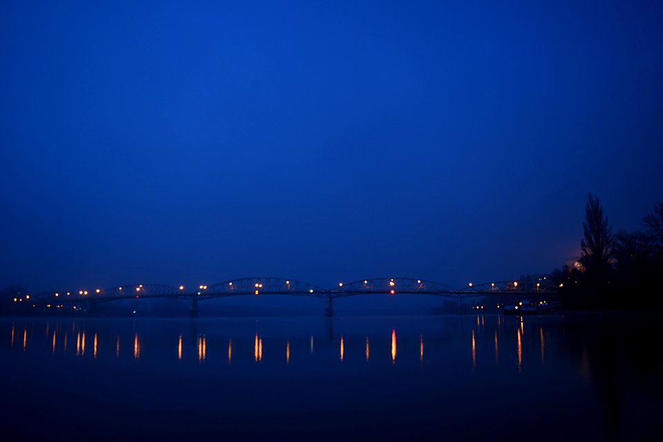 Mária Valéria Bridge at night