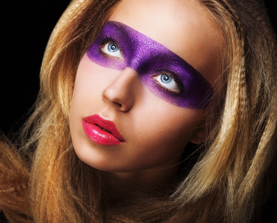 Eye shadow person fiction